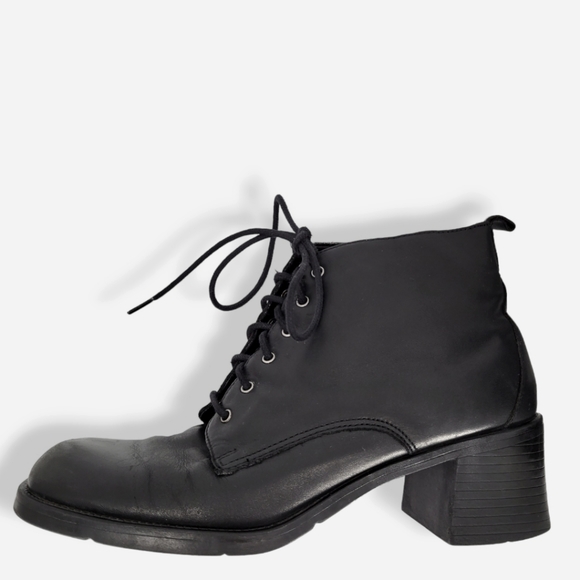 VINTAGE Y2K WHITE MOUNTAIN Lace Up Ankle Booties Black - Picture 4 of 15